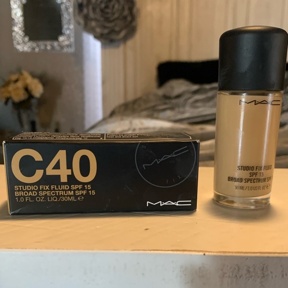 mac c40 studio fix fluid